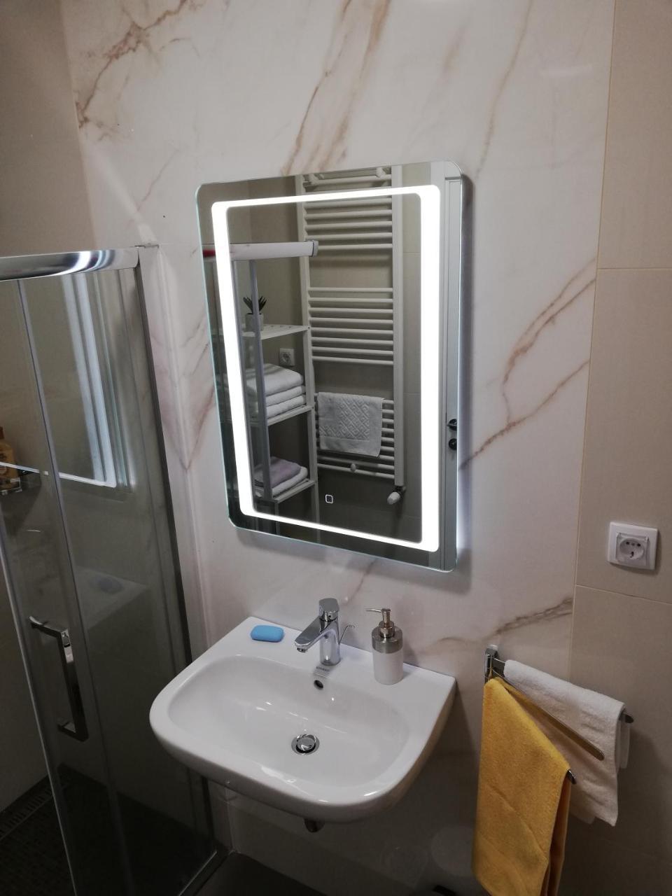 Zemoon Apartment Belgrad Exteriör bild