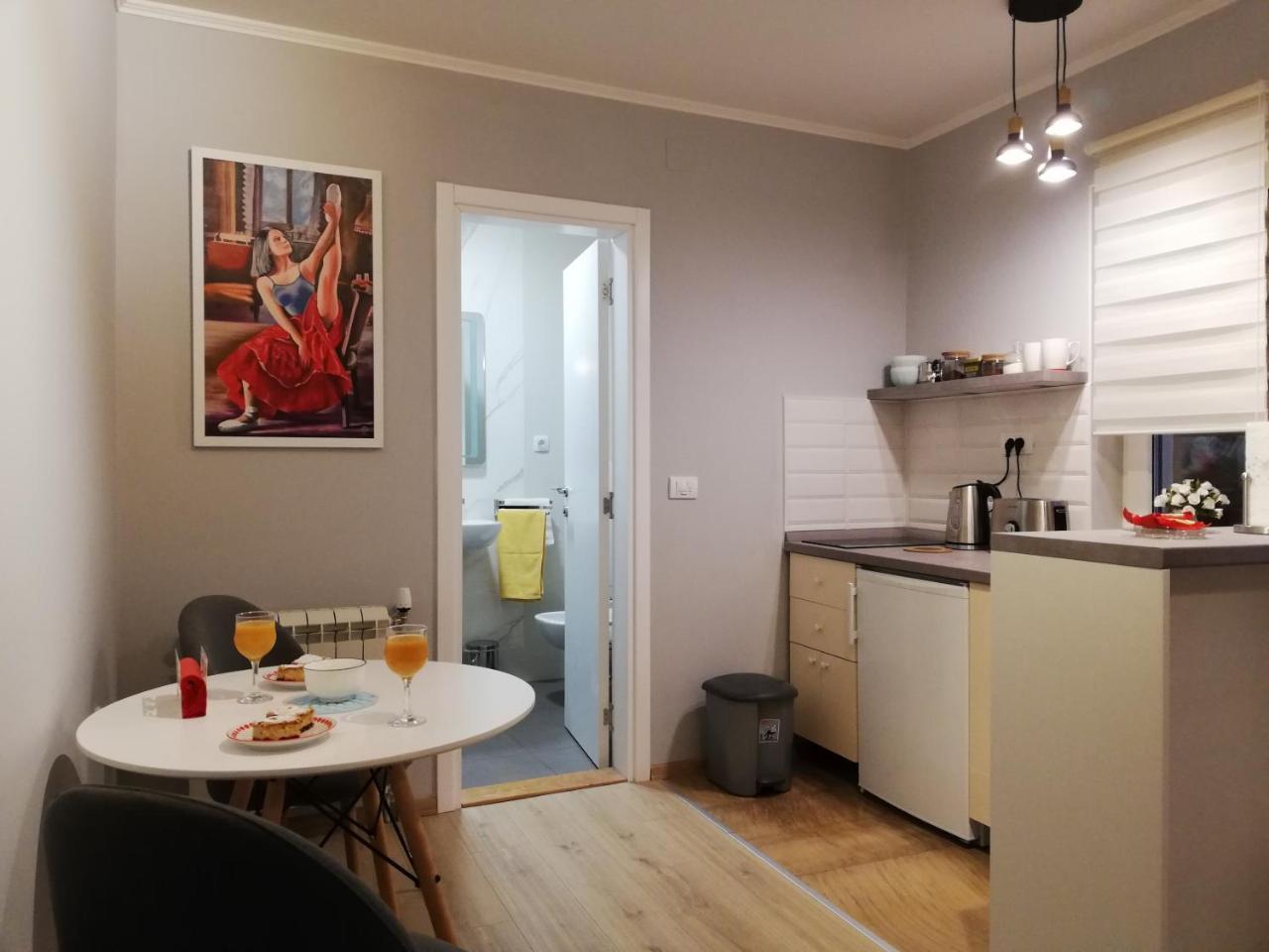 Zemoon Apartment Belgrad Exteriör bild